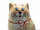 Кот сидя на табурете (фигура) *